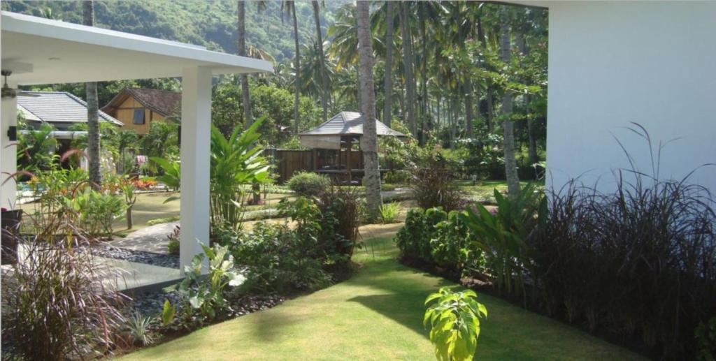 Dream Estate Resort Senggigi Εξωτερικό φωτογραφία